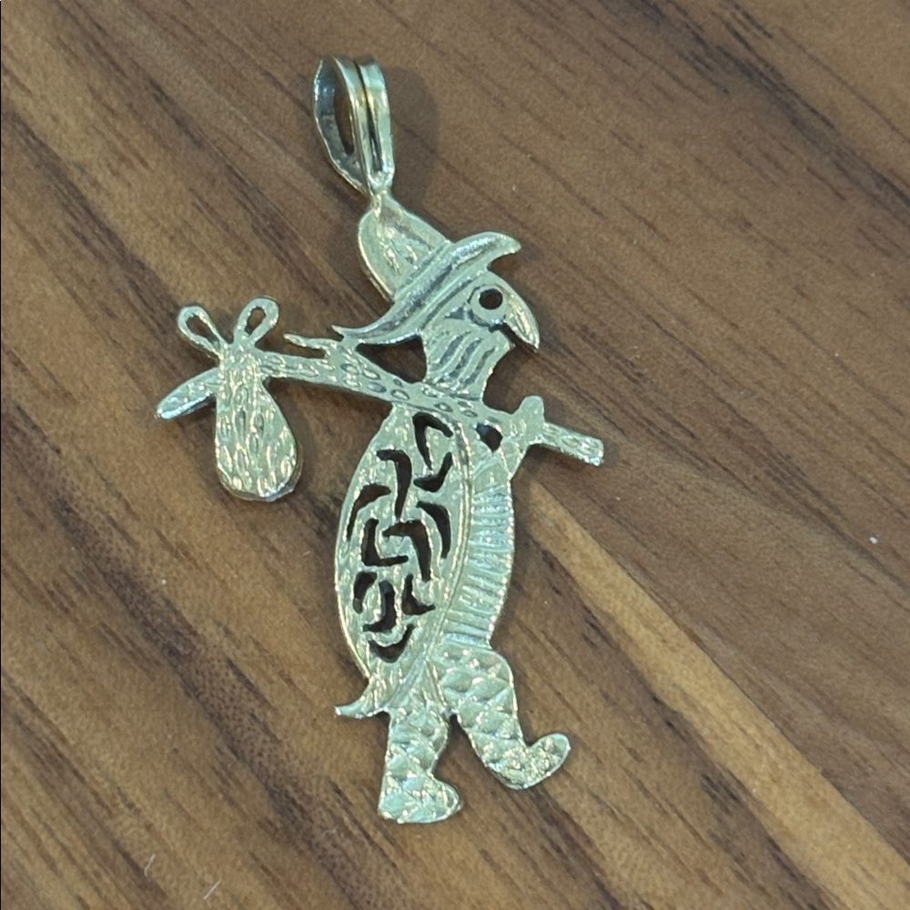 Vintage 14K Gold Hitchhiker Turtle Pendant Unique Whimsical Jewelry Collectible - Picture 4 of 12
